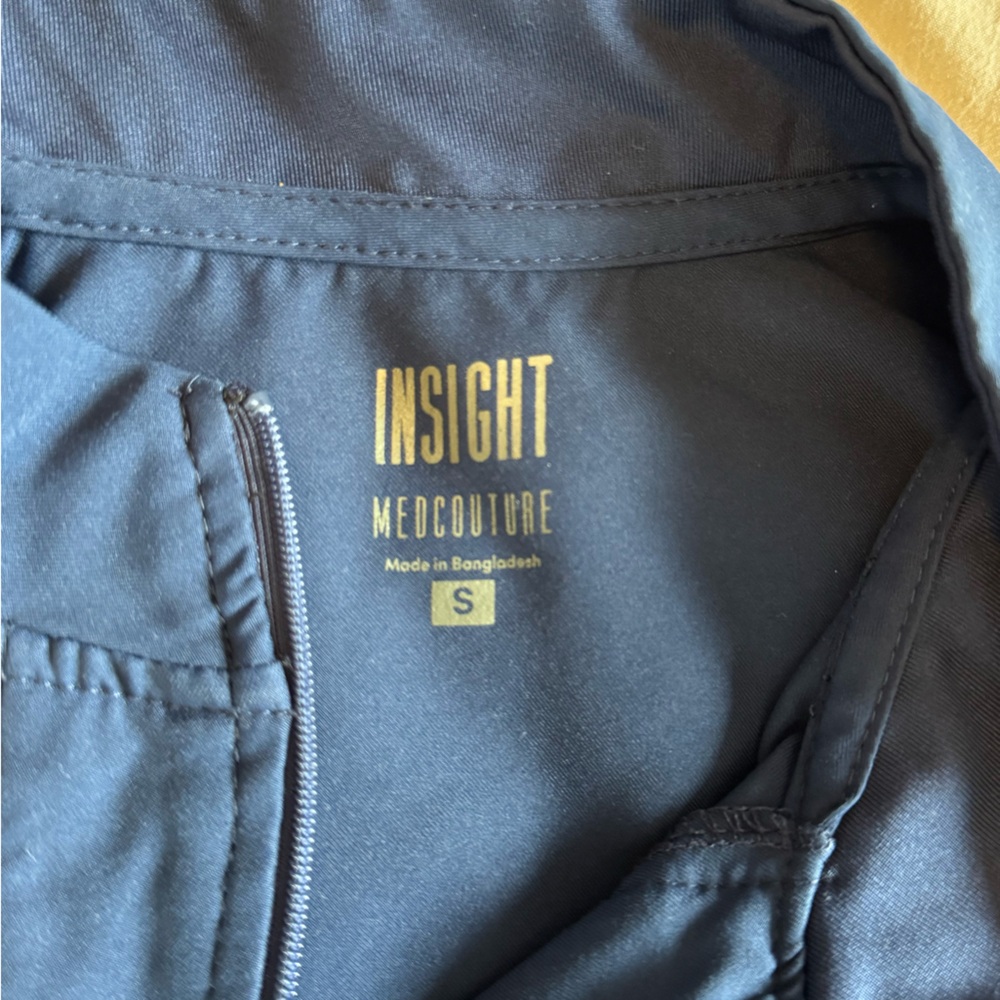 Scrub Jacket - Picture 2 of 4